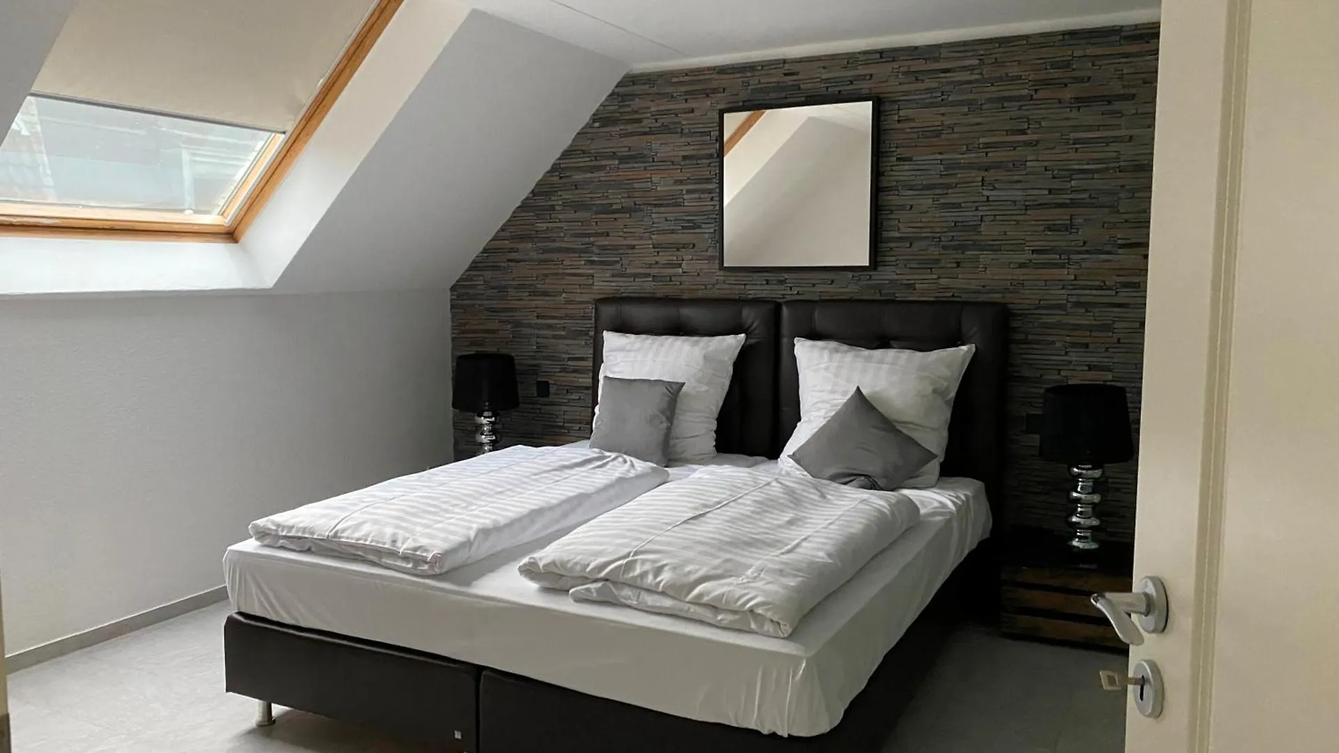 Rheinblick Apartments Colonia