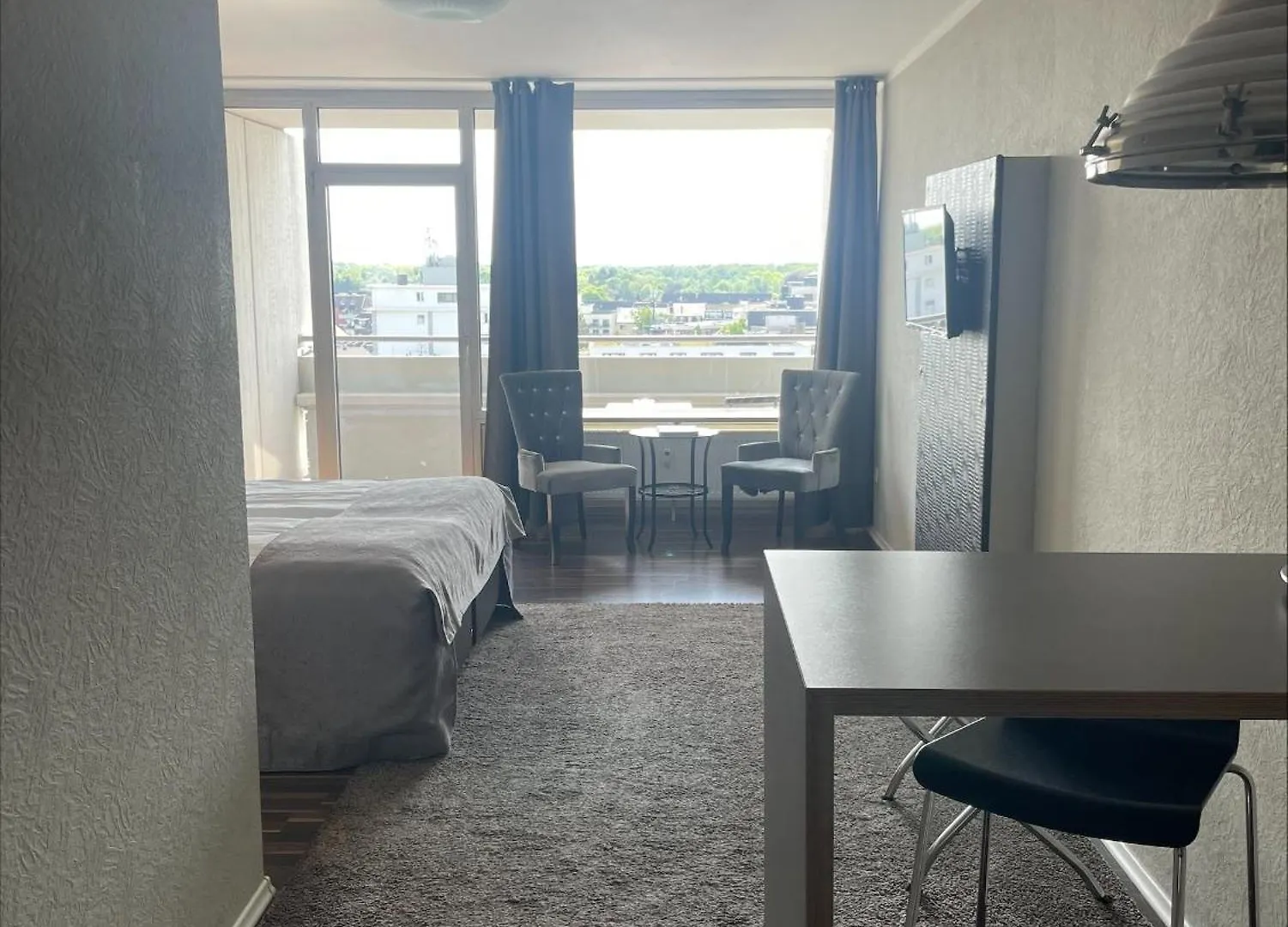 Rheinblick Apartments Colonia 3*,